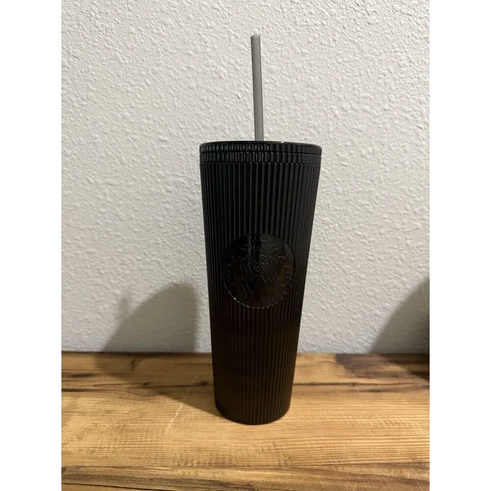 Starbucks Matte Black Pleated Tumbler 24oz Venti 2024 EUC